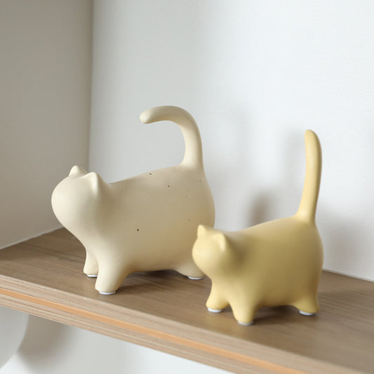 Cream style cat ornaments