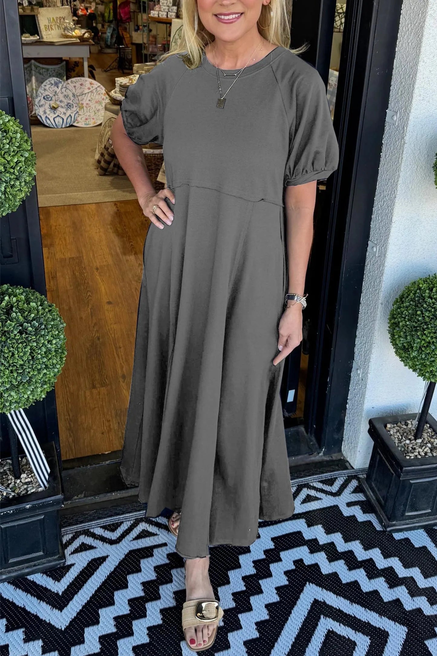 🔥Women's Solid Color Puff Sleeve Round Neck Long Dress(Buy 2 Free Shipping)