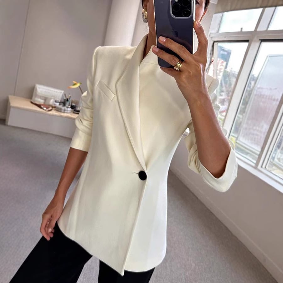 Satin Chic Blazer Magic | Almost Gone⚡