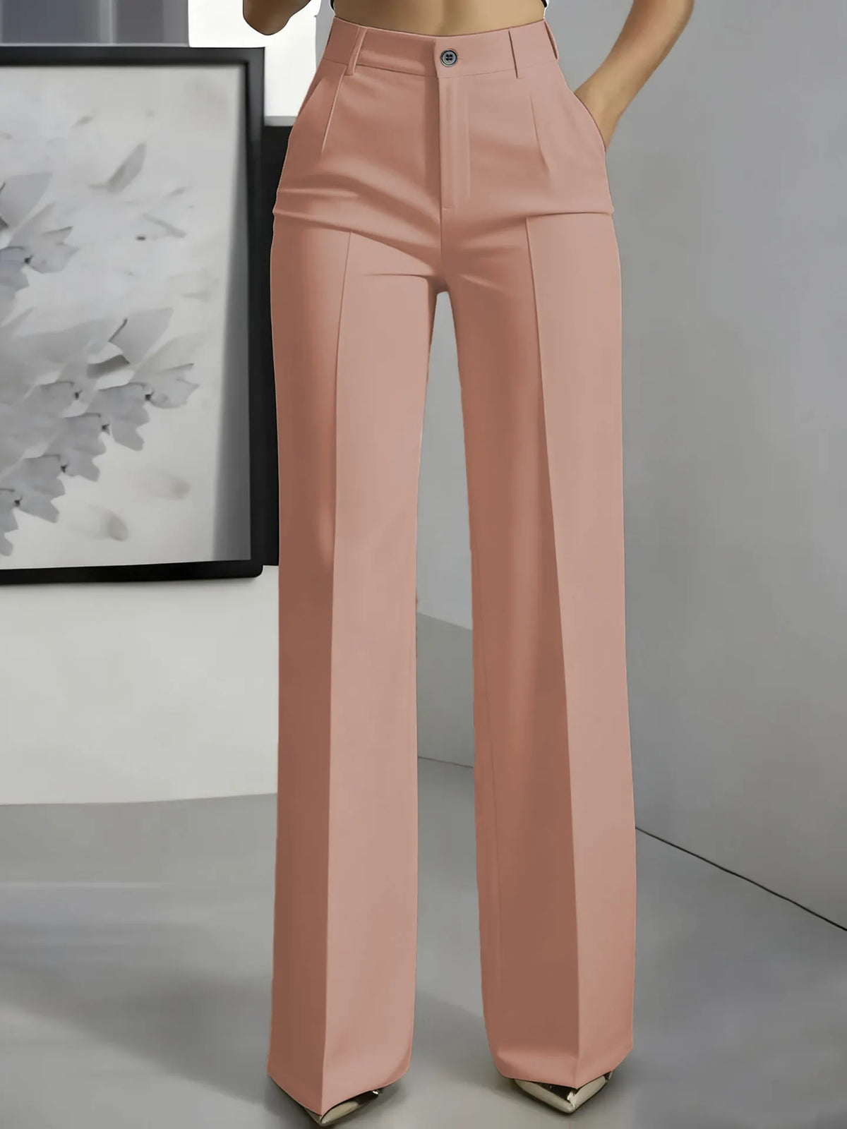 ๐๐New high-waisted, straight-leg, minimalist suit pants