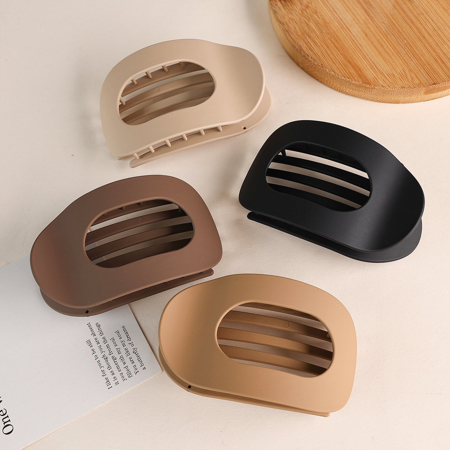💕The perfect Mother's Day gift🌹Solid Color Hair Clip (4 pieces)