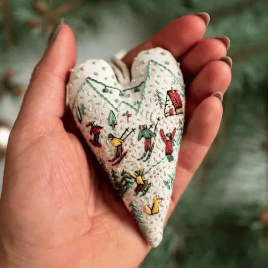 🎄Pre-Christmas Shopping: DIY Heart-Shaped Hand-Embroidered Christ Figures🎅