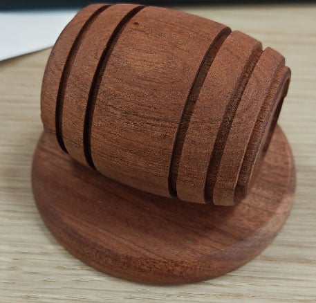 Wooden barrel smoking